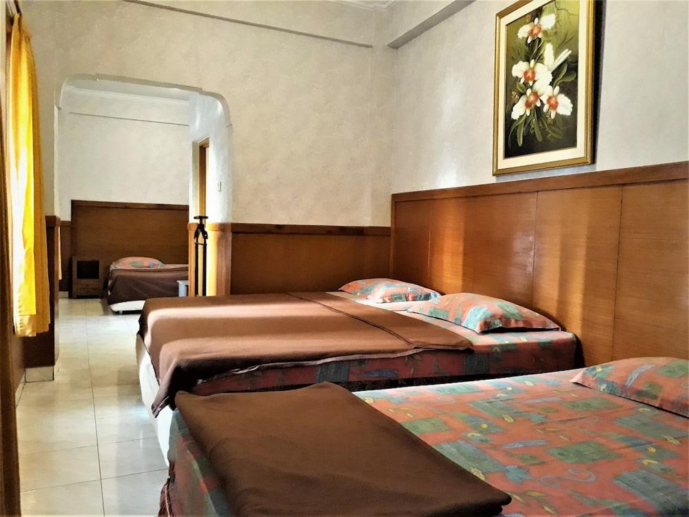 Orange Homes Syariah - Zuzu Hotel 2*
