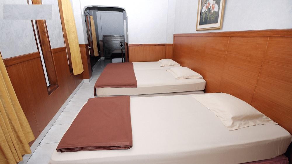 Orange Homes Syariah - Zuzu Hotel