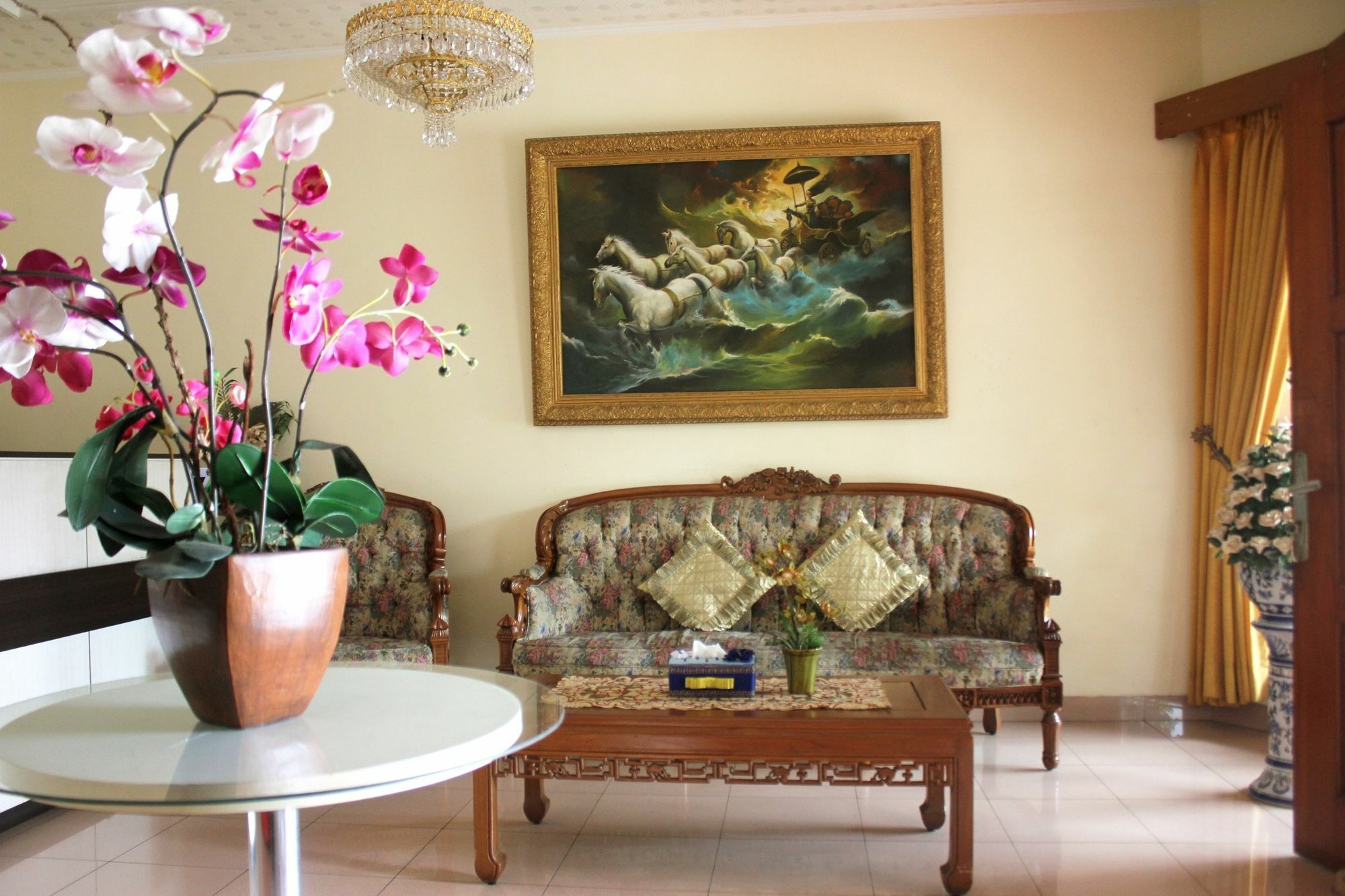 Orange Homes Syariah - Zuzu Hotel Bandung