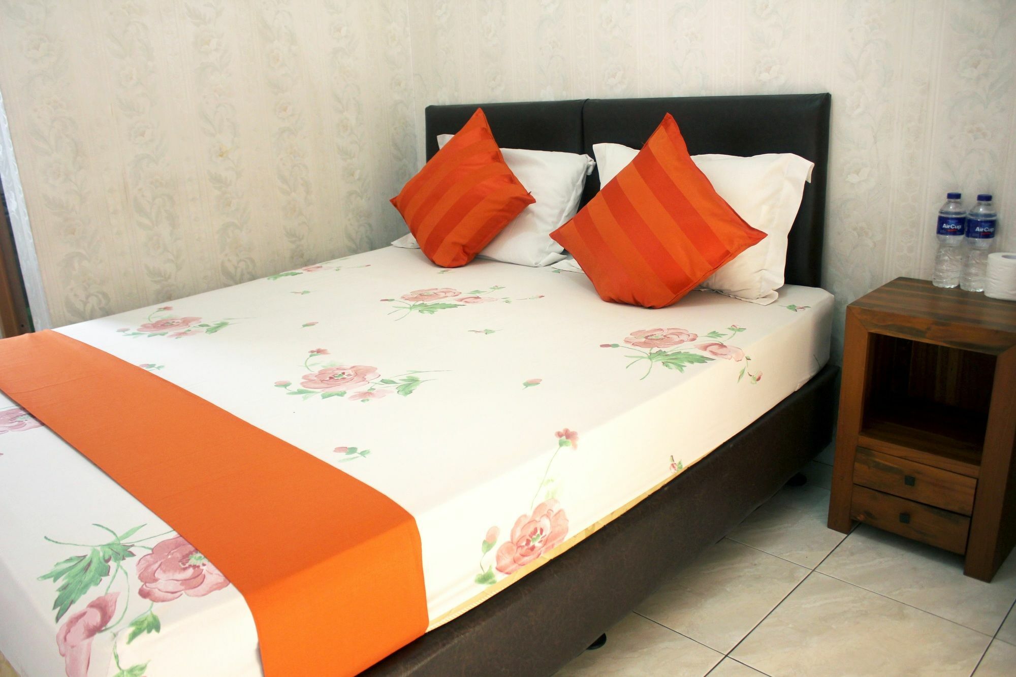 Hotel Orange Homes Syariah - Zuzu Bandung